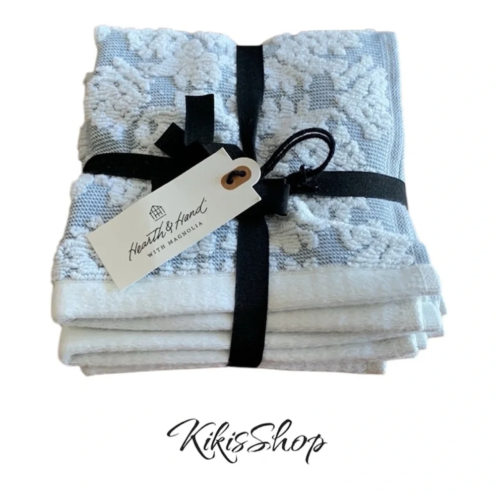 Hearth & Hand Magnolia Geo Medallion 3 Piece Washcloths, Faded Blue